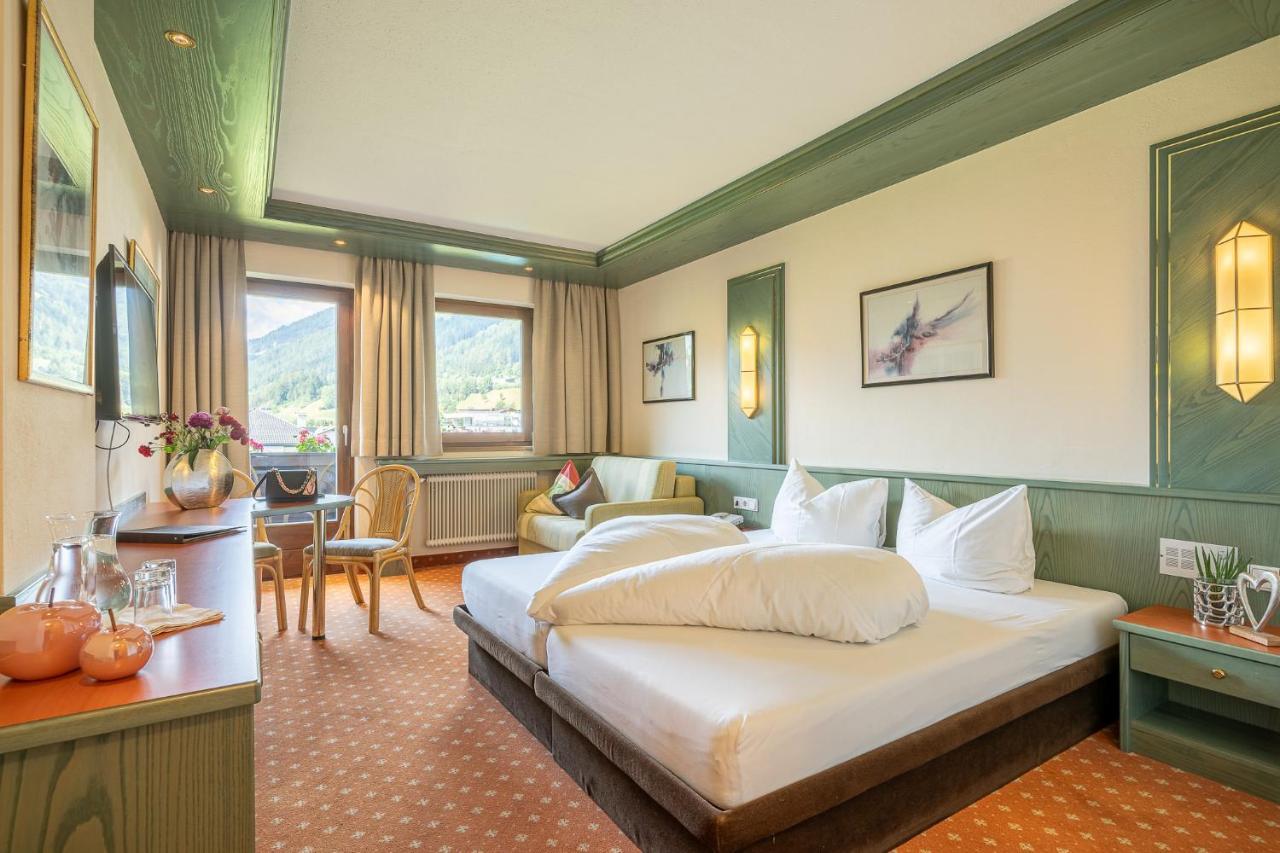 Hotel Eschenhof & Apartments Fulpmes Eksteriør bilde