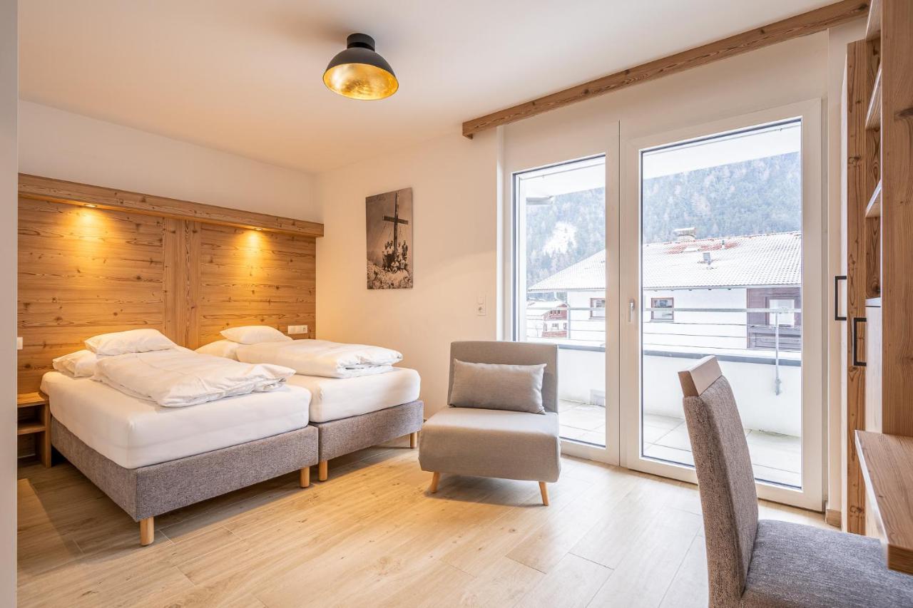 Hotel Eschenhof & Apartments Fulpmes Eksteriør bilde